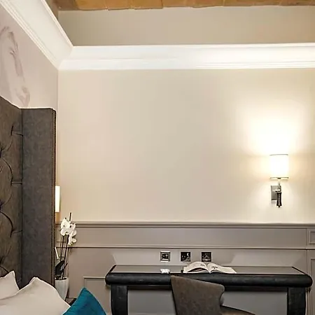 Hpm Pjazza Merkanti - Boutique Living